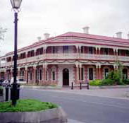 Jens Town Hall Hotel - Accommodation Nelson Bay