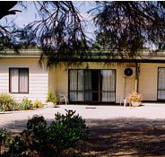 Casuarina Cabins - Accommodation Nelson Bay