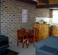 Warrawee Holiday Units - Accommodation Nelson Bay