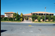 Grand Manor Motor Inn - Accommodation Nelson Bay