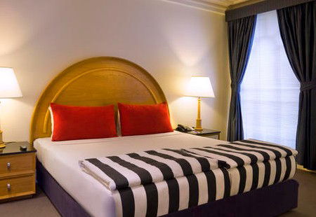 Vibe Savoy Hotel Melbourne - Accommodation Nelson Bay 4