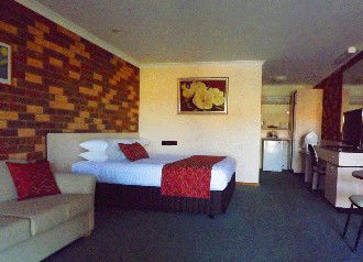 Highway Inn Motel - Accommodation Nelson Bay 2