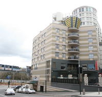 Seasons Darling Harbour - Accommodation Nelson Bay