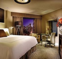Four Seasons Hotel - Accommodation Nelson Bay