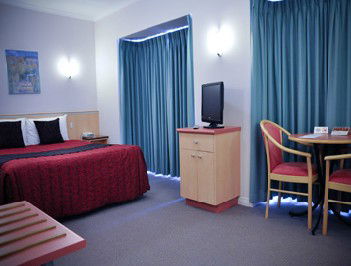 The Waverley International Hotel - Accommodation Nelson Bay 3