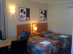 3 Sisters Motel - Accommodation Nelson Bay 0