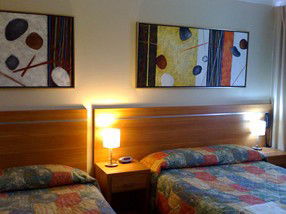 3 Sisters Motel - Accommodation Nelson Bay 1