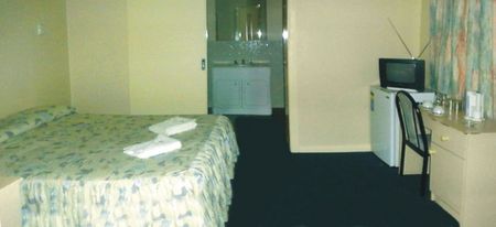 Plaza Hotel - Accommodation Nelson Bay 1