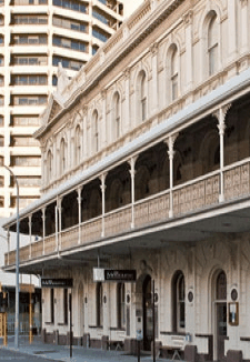 The Melbourne Hotel - Accommodation Nelson Bay