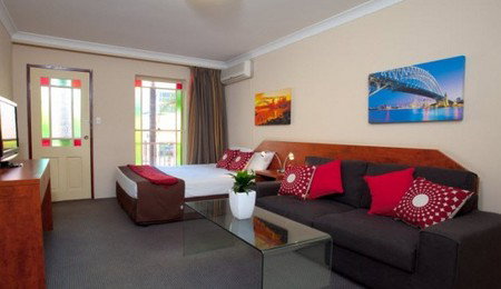 Central Railway Hotel - Accommodation Nelson Bay 0