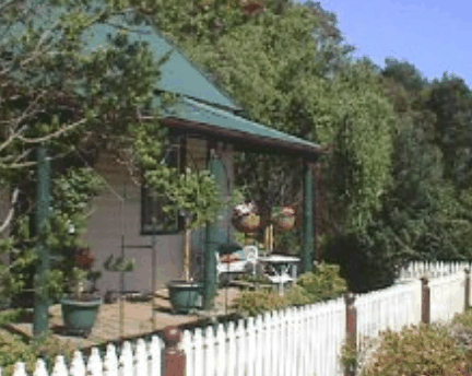 Trines Cottage - Accommodation Nelson Bay