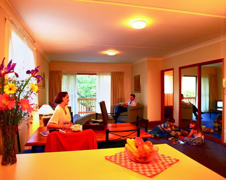 Oxley Court Serviced Apartments - Accommodation Nelson Bay 0