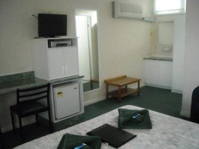 The Tree Motel - Accommodation Nelson Bay 4