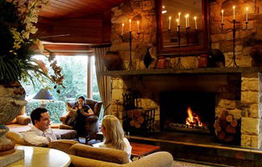 Tallawanta Lodge - Accommodation Nelson Bay 3
