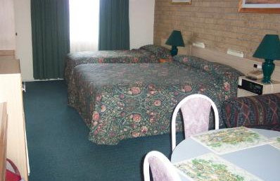 A Settlers Motor Inn - Accommodation Nelson Bay 1