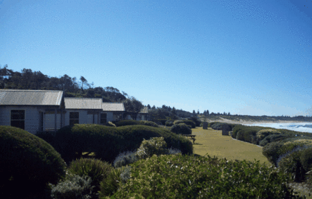 Blue Lagoon Beach Resort - Accommodation Nelson Bay 2