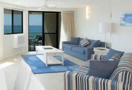 Malibu Mooloolaba - Accommodation Nelson Bay 3