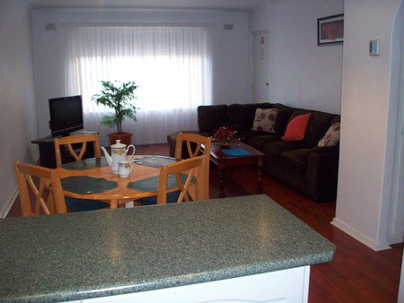 AA Madalena Court Holiday Apartments - Accommodation Nelson Bay 2