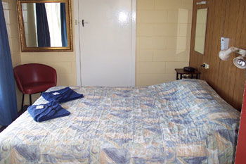Meningies Waterfront Motel - Accommodation Nelson Bay 2