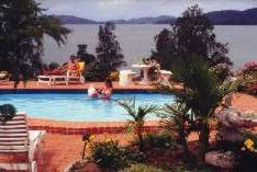 Galway Downs Lakeside Country House - Accommodation Nelson Bay 2