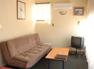 Eastern Town House - Accommodation Nelson Bay 1