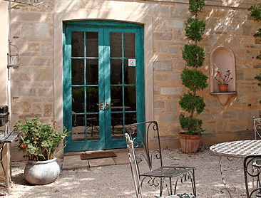 Mallyons Executive Villas - Accommodation Nelson Bay