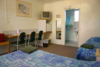 Cooroy Motel & Caravan Park - Accommodation Nelson Bay 1