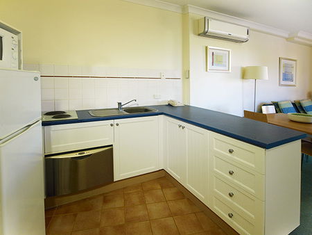 Oaks Calypso Plaza - Accommodation Nelson Bay 2