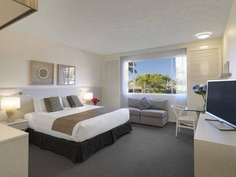 Oaks Oasis - Accommodation Nelson Bay 4
