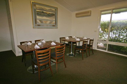 Red Cedars Motel - Accommodation Nelson Bay 1