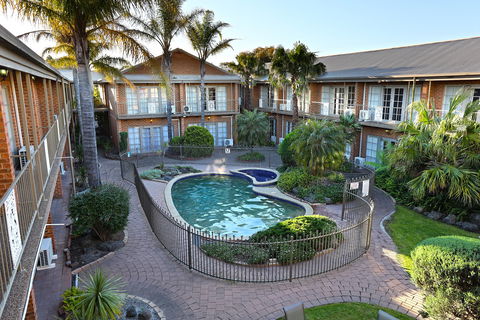 Quality Hotel Melbourne Airport - Accommodation Nelson Bay 0