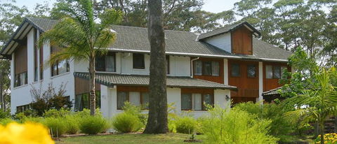 Chalet Swisse Spa Retreat - Accommodation Nelson Bay 0