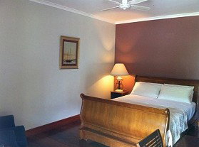 Daintree Manor - Accommodation Nelson Bay 1