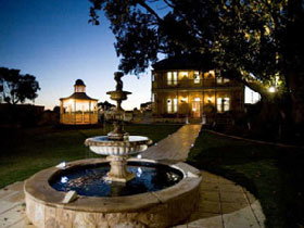 Rose-Eden House - Accommodation Nelson Bay 0