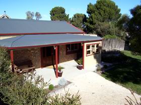 Toora Views - Accommodation Nelson Bay 0