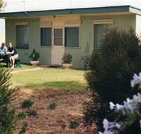 Oaklands Fishing Cottage - Accommodation Nelson Bay