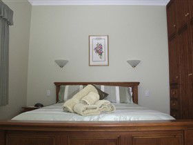 Girraween House - Accommodation Nelson Bay 0