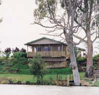 Mundic Grove Cottage - Accommodation Nelson Bay