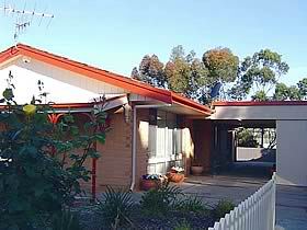 Summerhouse BnB - Accommodation Nelson Bay 0