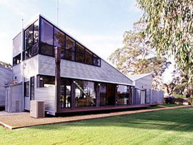 Punters Vineyard Retreat - Accommodation Nelson Bay 0