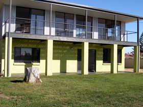 Sea Lime Beach House - Accommodation Nelson Bay 0