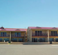 Tumby Bay Hotel Seafront Apartments - Accommodation Nelson Bay