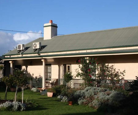 Seaview Lodge K.I. - Accommodation Nelson Bay 2