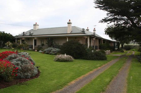 Seaview Lodge K.I. - Accommodation Nelson Bay 3