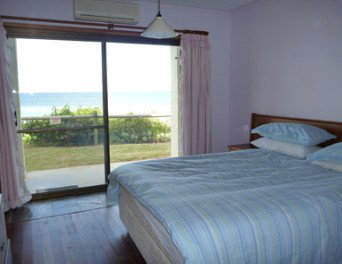 Sunset Escape - Nelson Bay Accommodation.com 4