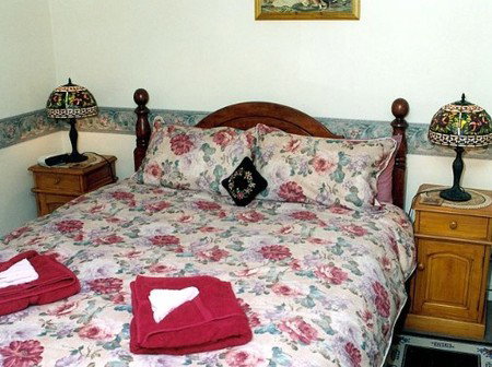 Clara's Cottage - Accommodation Nelson Bay 2