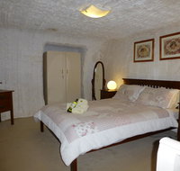 Underground Bed and Breakfast - Accommodation Nelson Bay