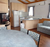 Victor Harbor Holiday and Cabin Park - Accommodation Nelson Bay