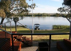 River Vine - Accommodation Nelson Bay 4