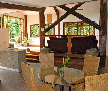 Stonewood Retreat - Accommodation Nelson Bay 2